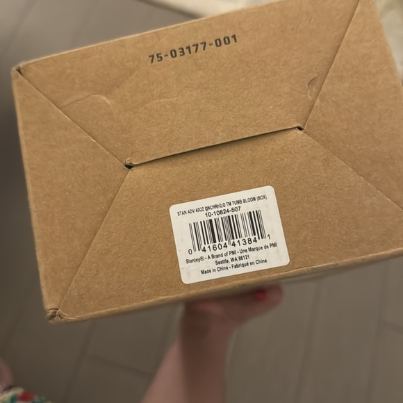 Stanley 40oz Quencher - Clean Slate in Bloom - Picture 3 of 3